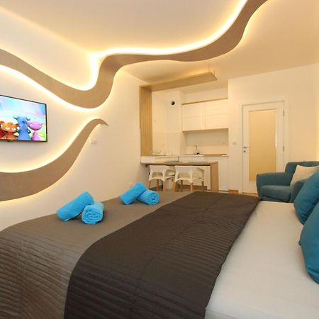 Riviera New Belgrade Apartment, Parking 5 Eur Per Day Eksteriør bilde