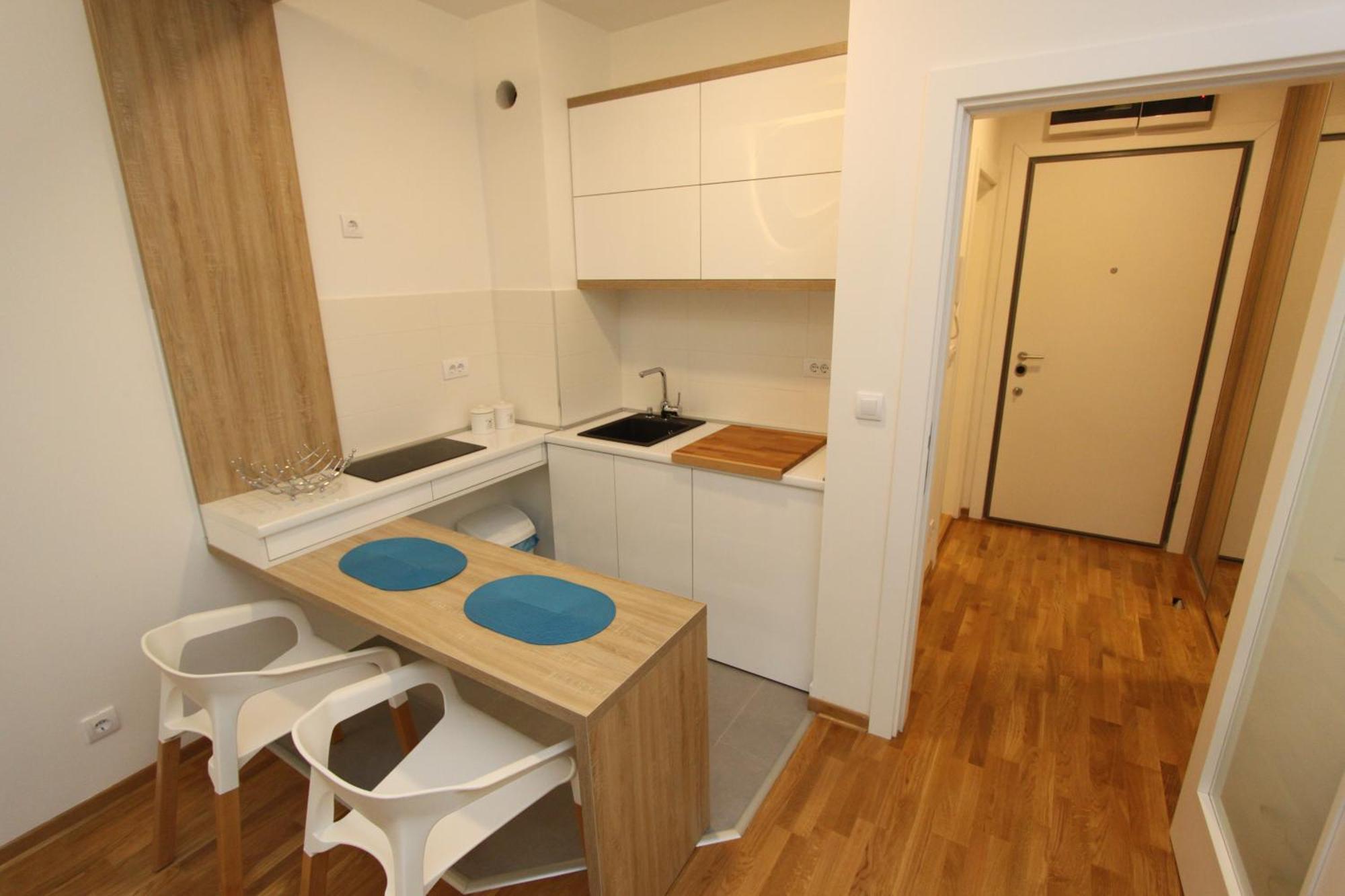 Riviera New Belgrade Apartment, Parking 5 Eur Per Day Eksteriør bilde