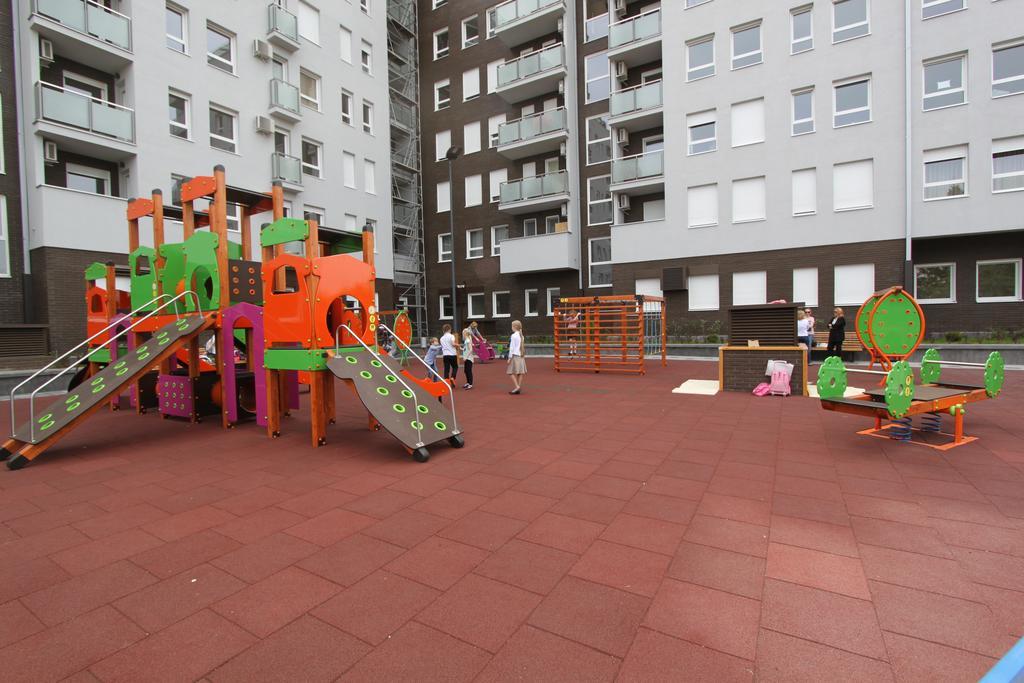 Riviera New Belgrade Apartment, Parking 5 Eur Per Day Eksteriør bilde